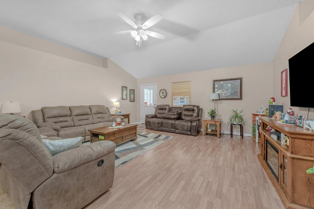 5 of 50 - 2162 Las Vegas Trail, Navarre, FL