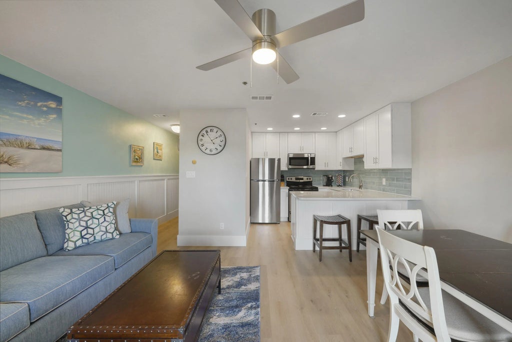 5 of 25 - 3191 Scenic Highway 98 Unit 202, Destin, FL