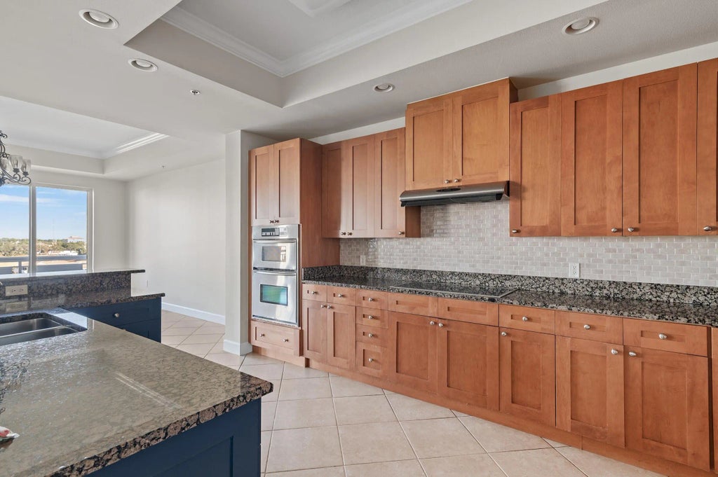 18 of 70 - 725 Gulf Shore Drive Unit 503a, Destin, FL