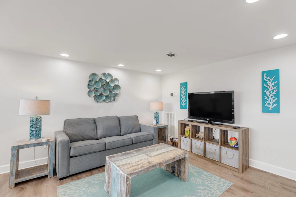 35 of 54 - 514 Vera Cruz Drive, Destin, FL