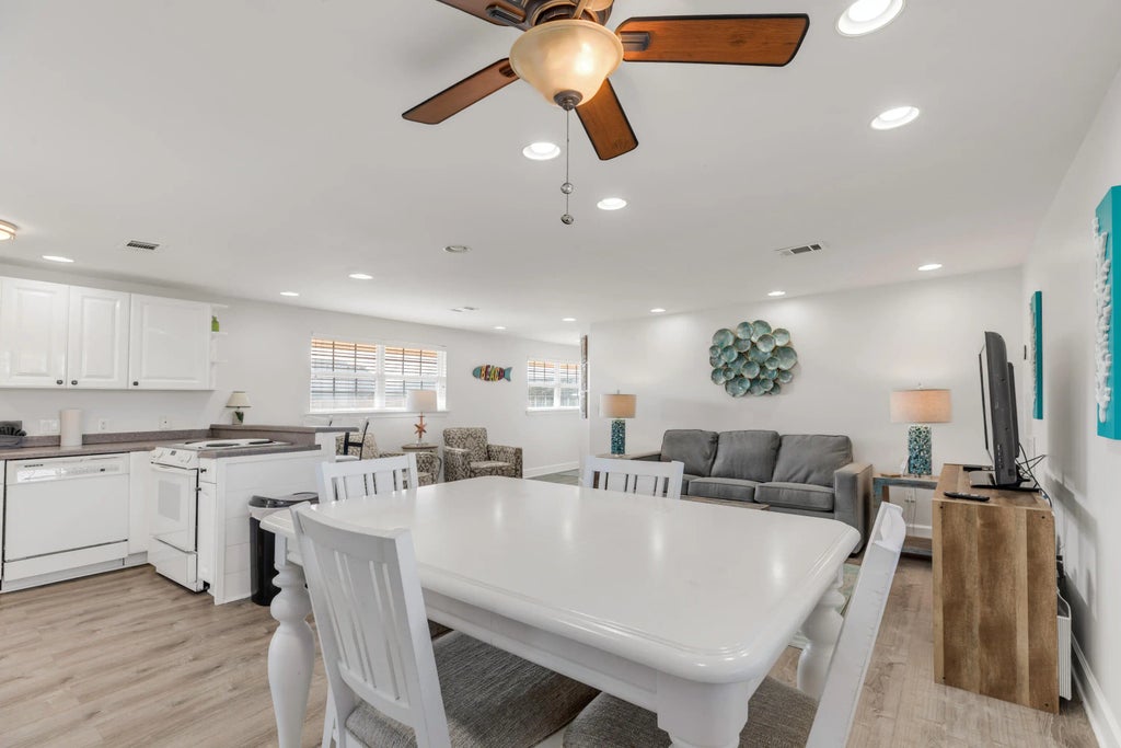 36 of 54 - 514 Vera Cruz Drive, Destin, FL