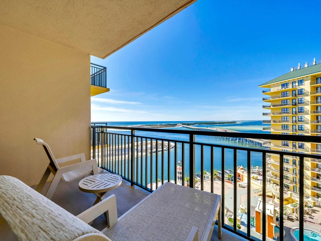 18 of 33 - 10 Harbor Boulevard Unit 904 E, Destin, FL