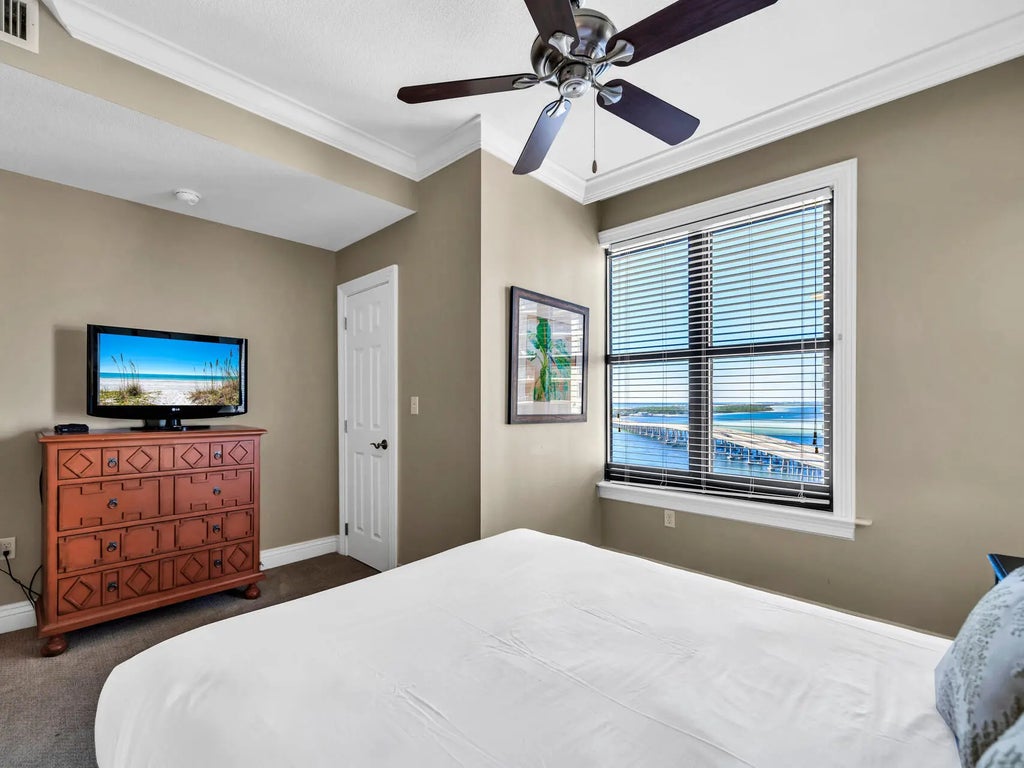 25 of 33 - 10 Harbor Boulevard Unit 904 E, Destin, FL
