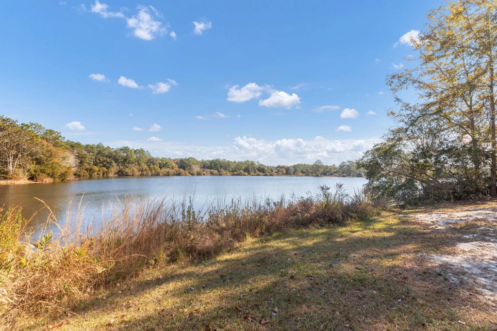 34 of 35 - 109 Oakcrest Drive, Crestview, FL