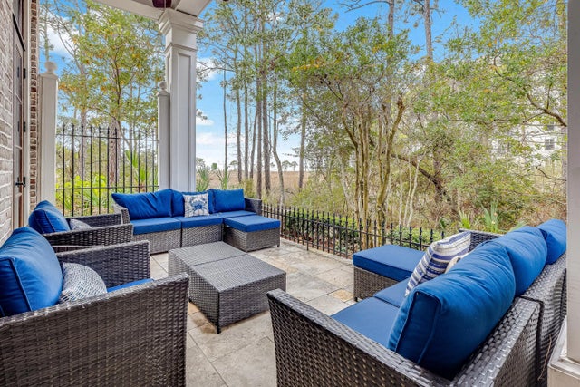 Photo of Listing #965576