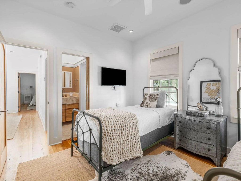 31 of 41 - 46 N Charles Street, Alys Beach, FL