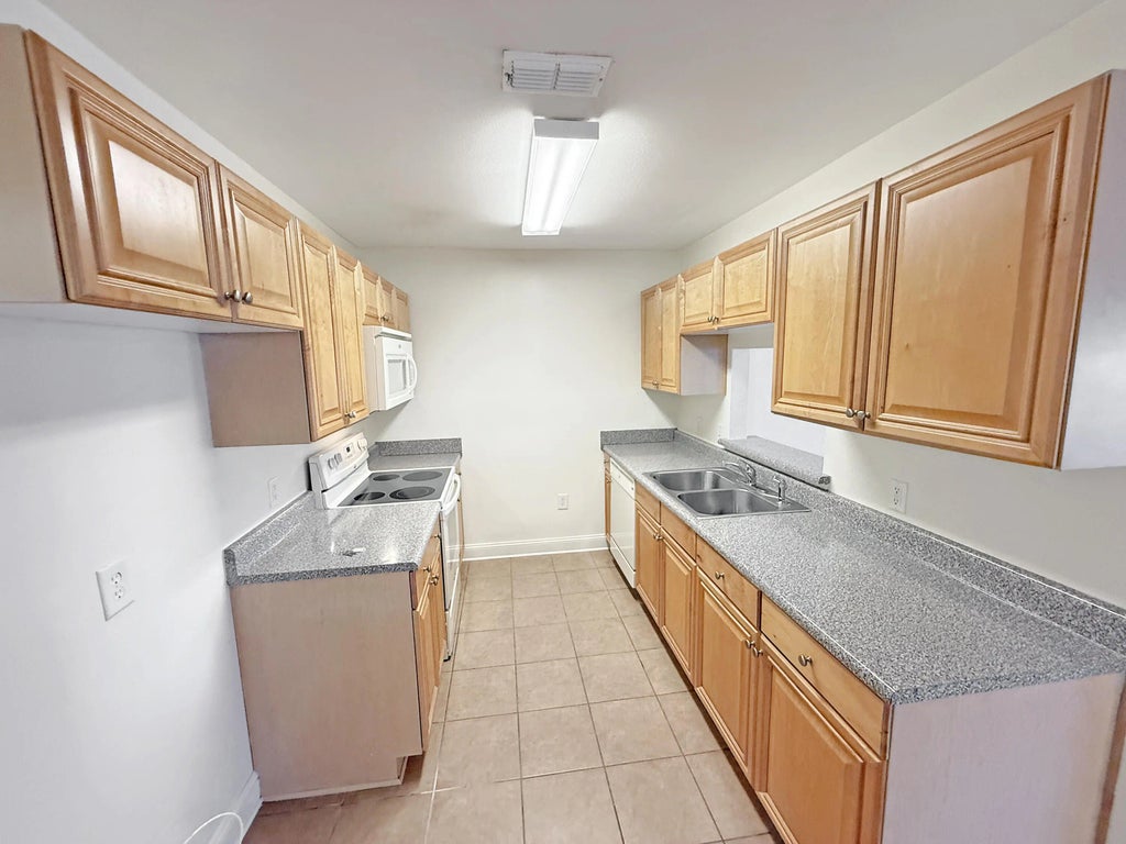 8 of 25 - 731 Majestic Drive, Crestview, FL