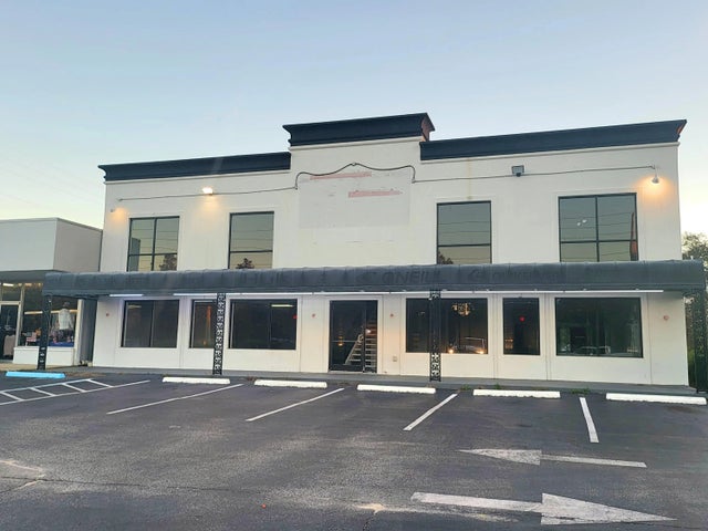 Photo of Listing #966141