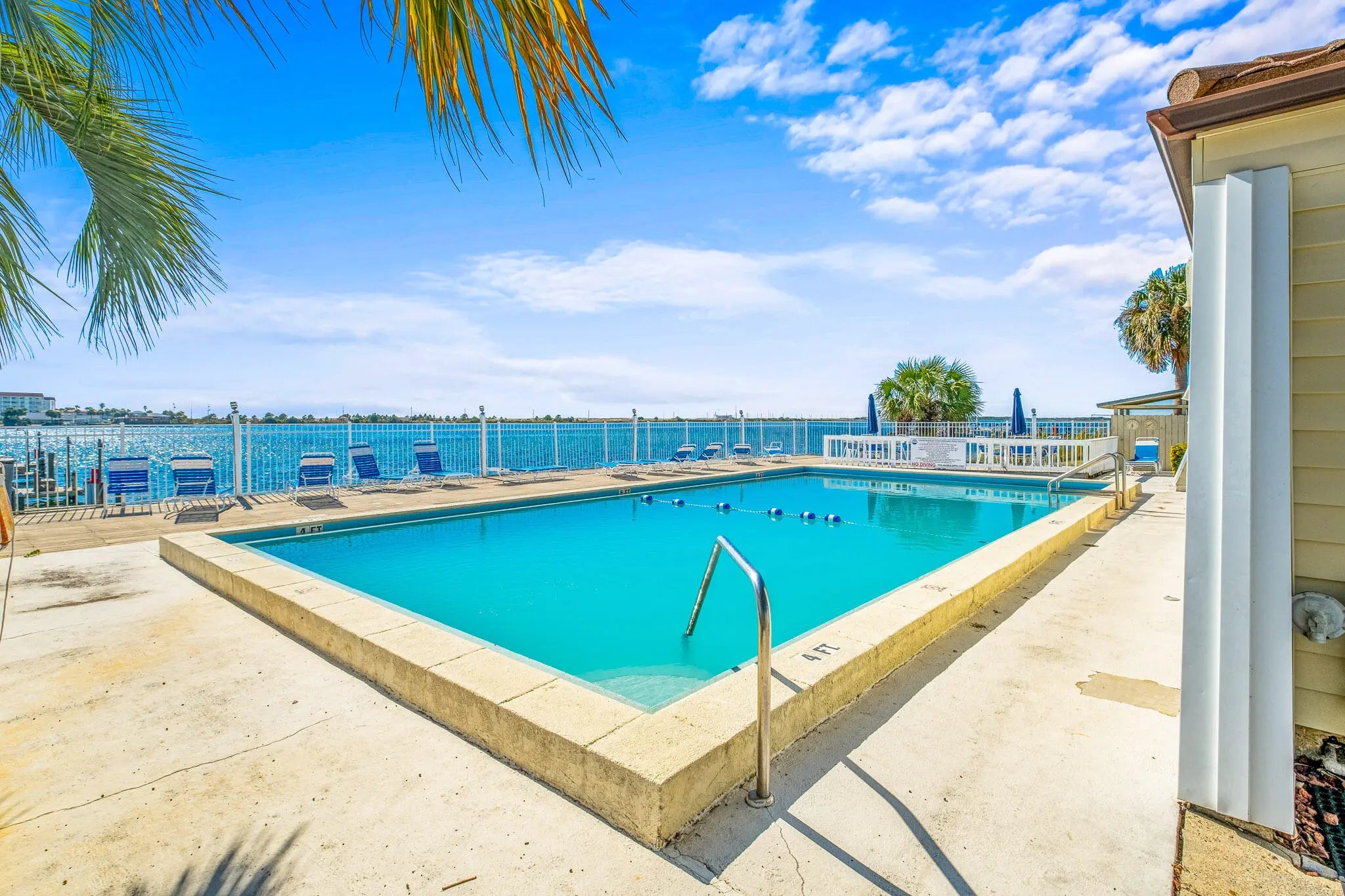 Photo of Listing #966674