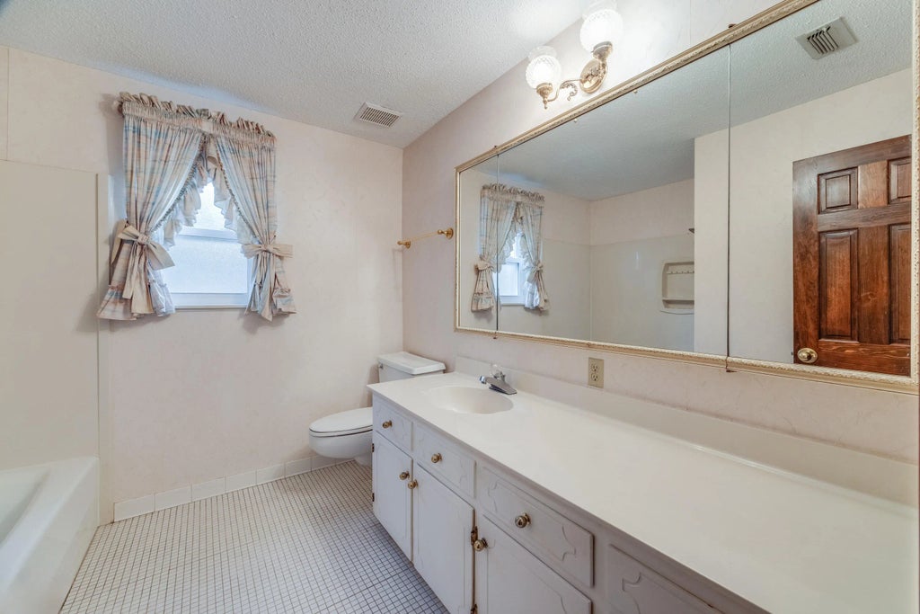 26 of 62 - 4 Ponce De Leon Road, Crestview, FL