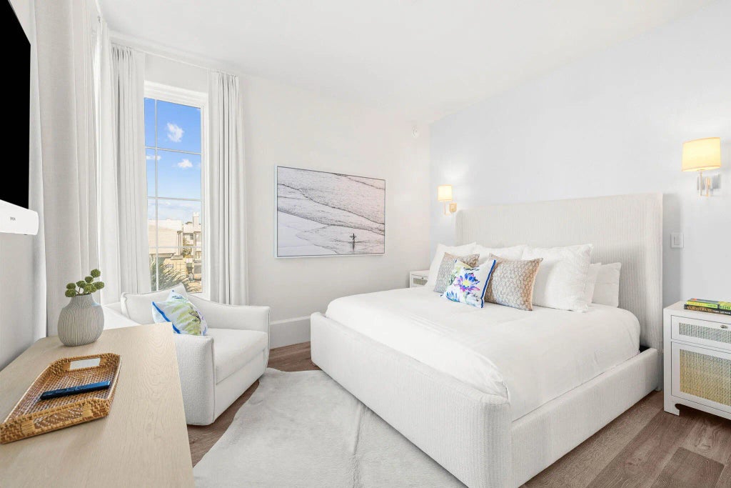 18 of 48 - 27 Admiralty Row 207, Alys Beach, FL