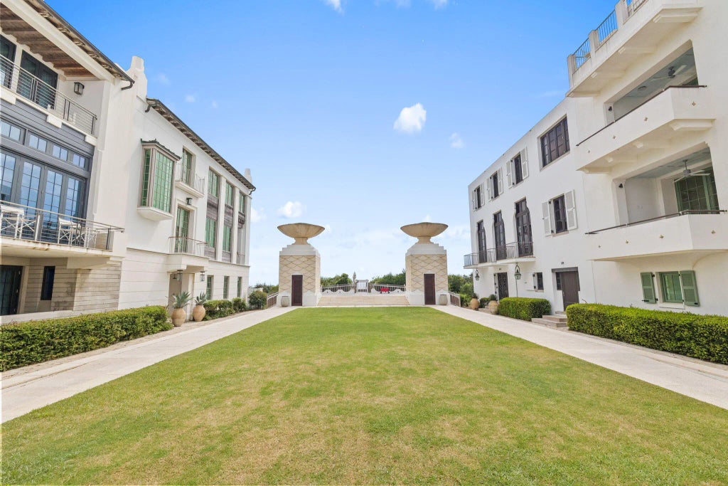 44 of 48 - 27 Admiralty Row 207, Alys Beach, FL