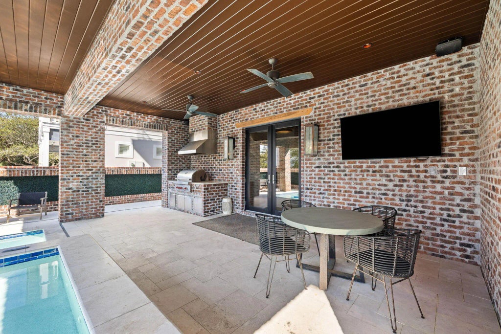 7 of 70 - 3325 E County Hwy 30a, Santa Rosa Beach, FL