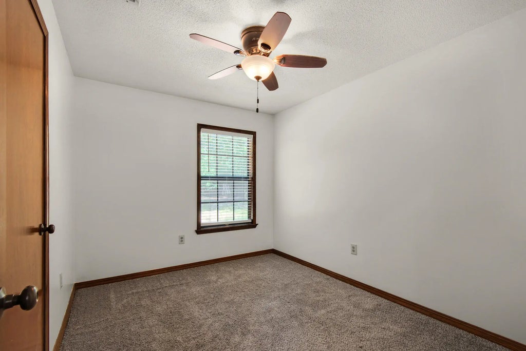 14 of 32 - 223 W Pinoak Court, Crestview, FL