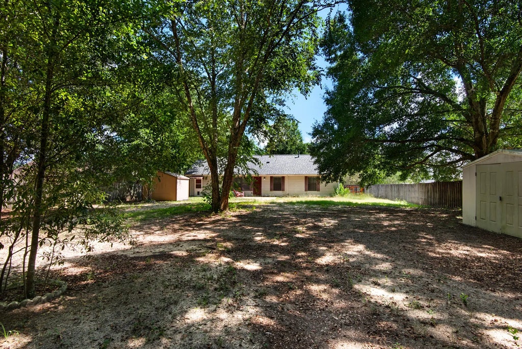 30 of 32 - 223 W Pinoak Court, Crestview, FL