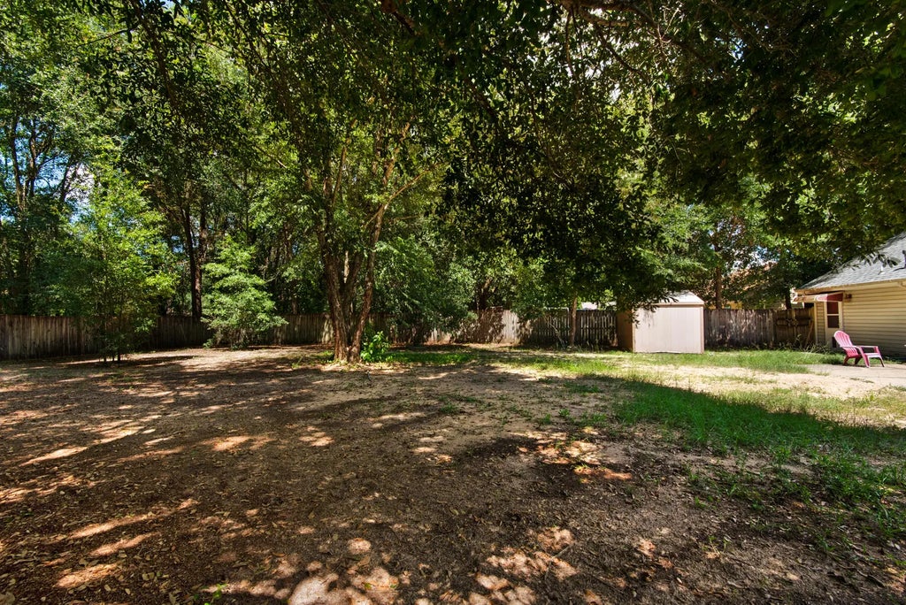 31 of 32 - 223 W Pinoak Court, Crestview, FL