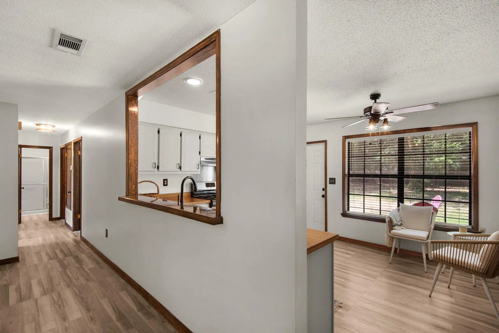 5 of 32 - 223 W Pinoak Court, Crestview, FL