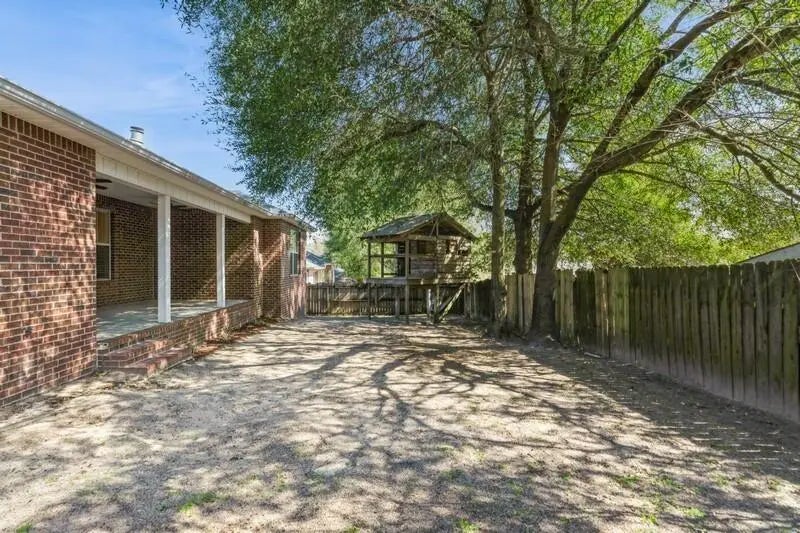 40 of 42 - 205 Eleases Crossing, Crestview, FL