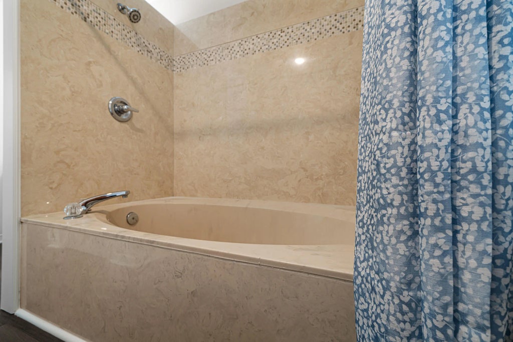 19 of 31 - 6004 Donald Guy Road, Crestview, FL