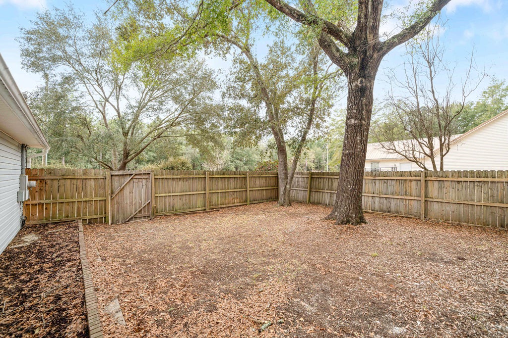 27 of 31 - 6004 Donald Guy Road, Crestview, FL