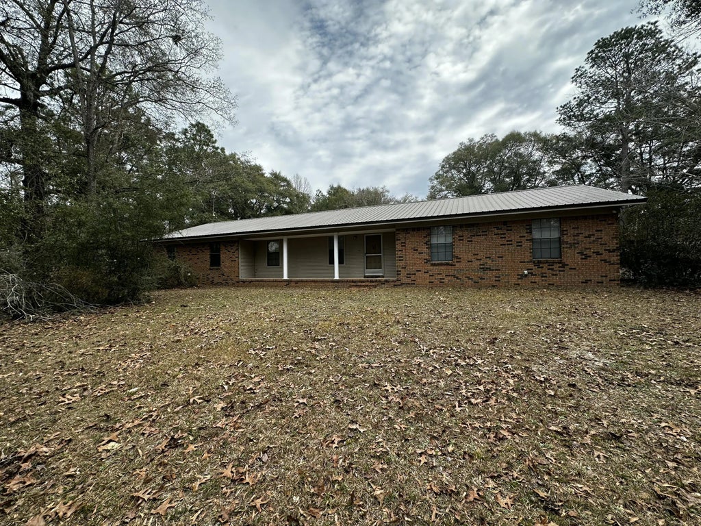 10 of 23 - 5895 Pineforest Drive, Crestview, FL