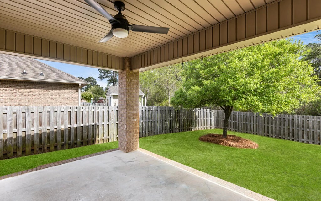 25 of 99 - 379 Whitman Way, Freeport, FL