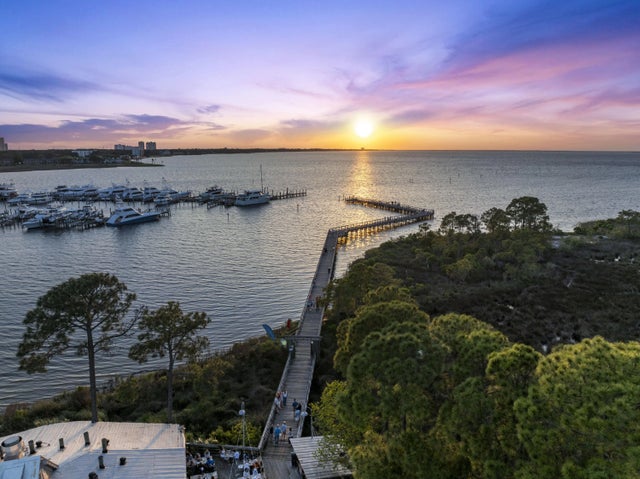 Photo of Listing #975163