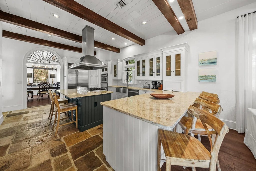 11 of 57 - 122 W Kingston Road, Rosemary Beach, FL