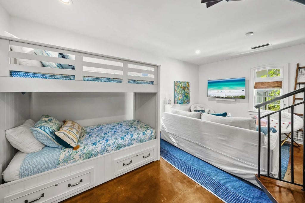 38 of 57 - 122 W Kingston Road, Rosemary Beach, FL