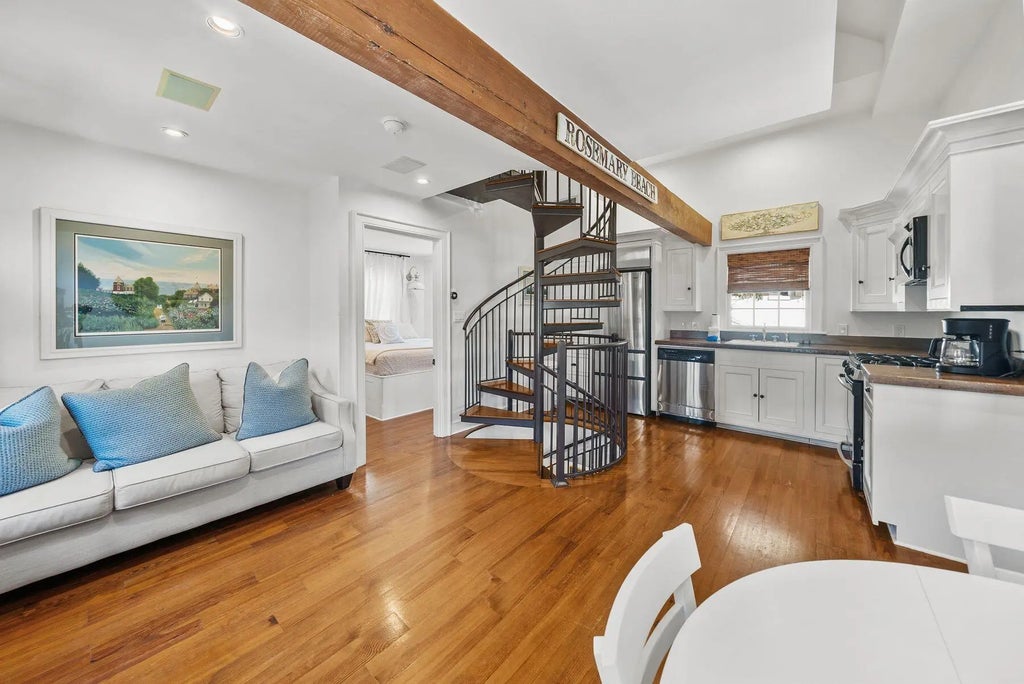 45 of 57 - 122 W Kingston Road, Rosemary Beach, FL