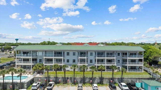 212 Harbor Boulevard Unit 205, Destin