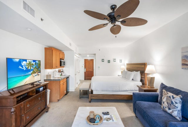 Photo of Listing #972660