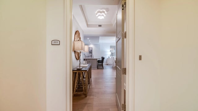 46 N Barrett Square 203, Rosemary Beach