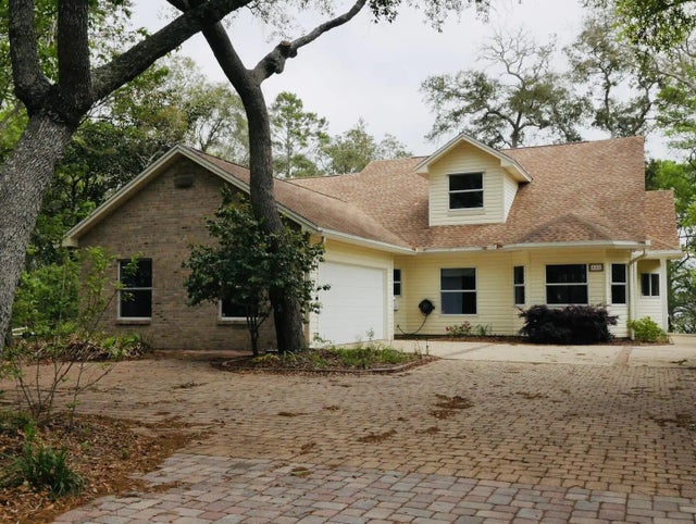 622 Nelson Point Road, Niceville