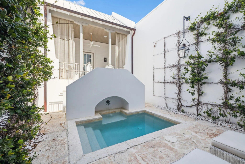 21 of 65 - 132 N Somerset Street Street, Alys Beach, FL