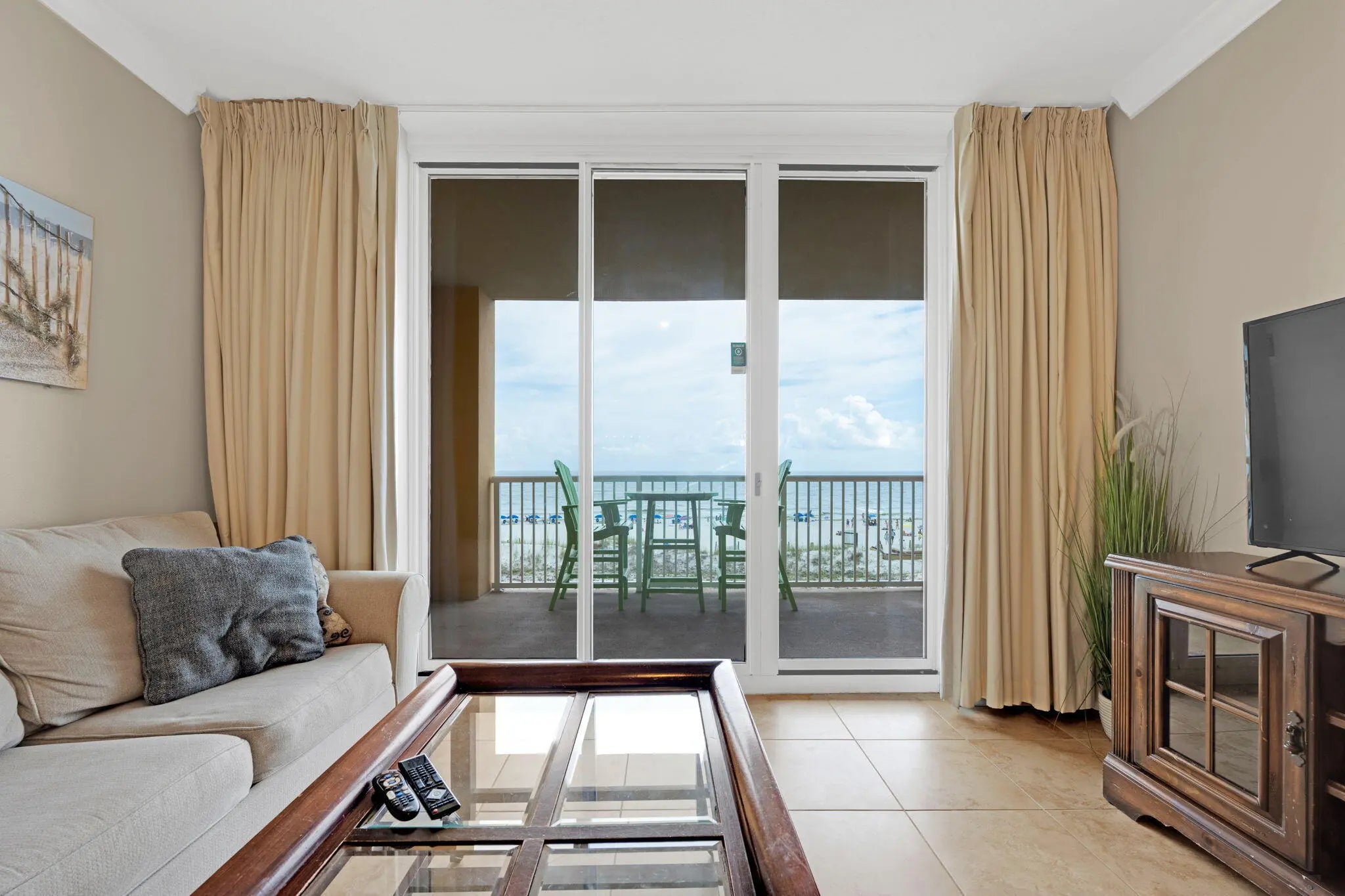 Photo of Listing #978648