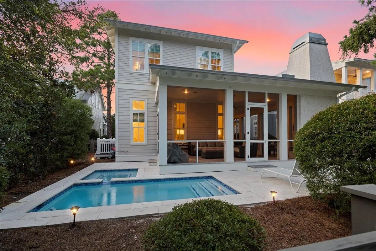 Photo of Listing #979070