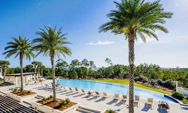 Photo of Listing #979085