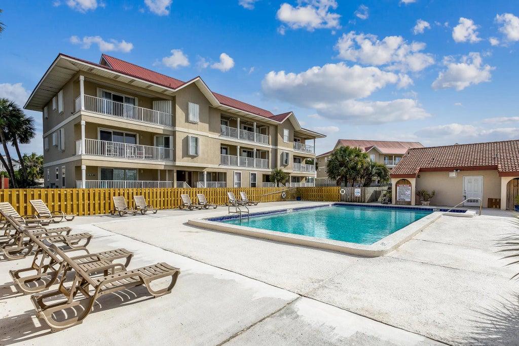 7 of 21 - 7453 Sunset Harbor Drive 2-203, Navarre, FL