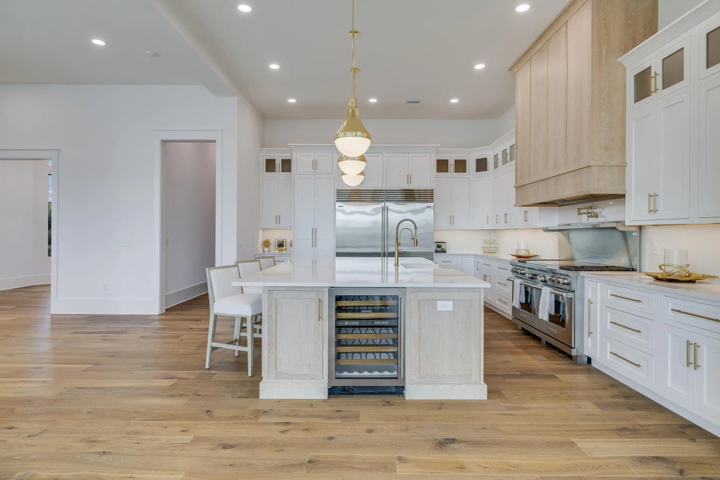 28 of 143 - 602 Lagoon Dr Drive, Destin, FL