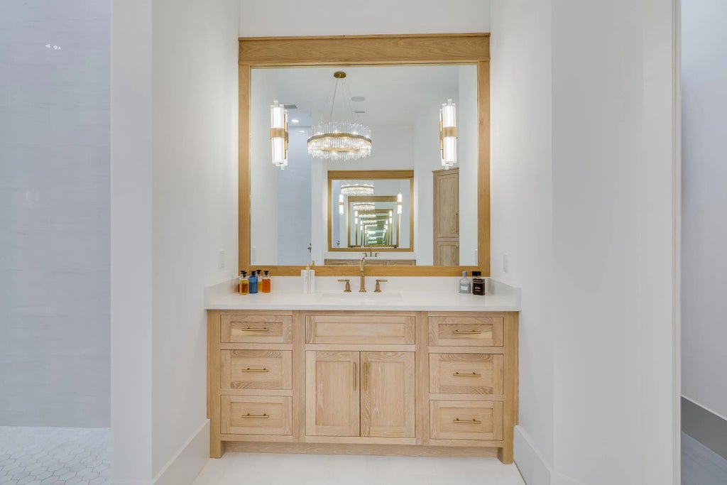 61 of 143 - 602 Lagoon Dr Drive, Destin, FL