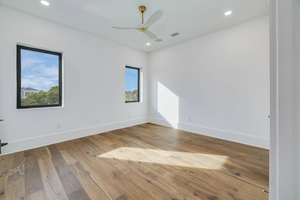 76 of 143 - 602 Lagoon Dr Drive, Destin, FL