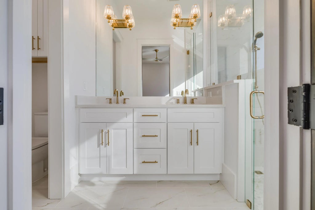 77 of 143 - 602 Lagoon Dr Drive, Destin, FL