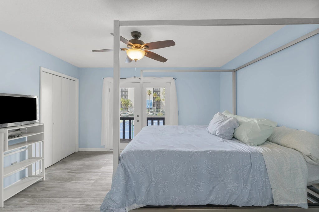 22 of 40 - 6215 Thomas Drive 129, Panama City Beach, FL