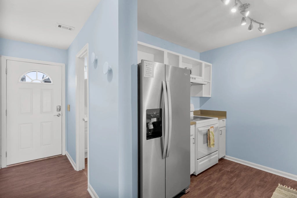 8 of 40 - 6215 Thomas Drive 129, Panama City Beach, FL