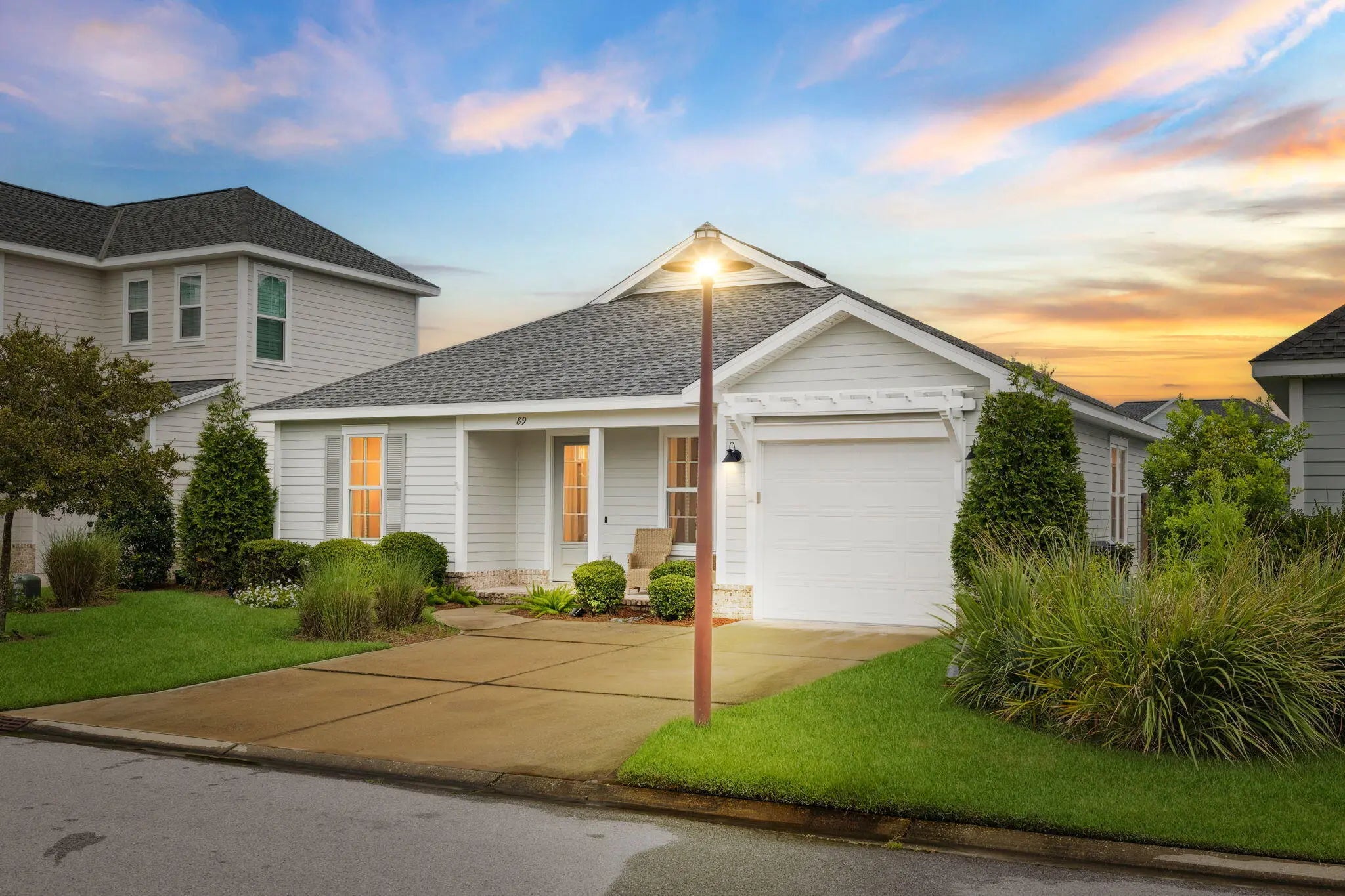 Photo of Listing #980190