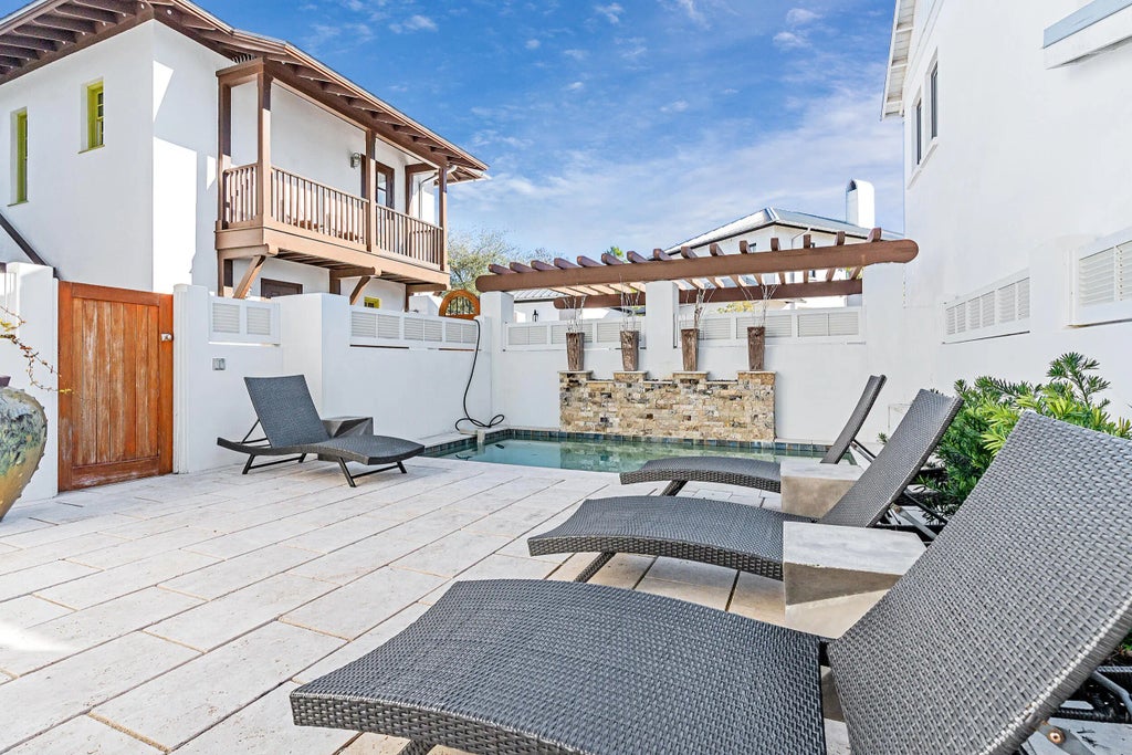 8 of 70 - 132 E Kingston Road, Rosemary Beach, FL