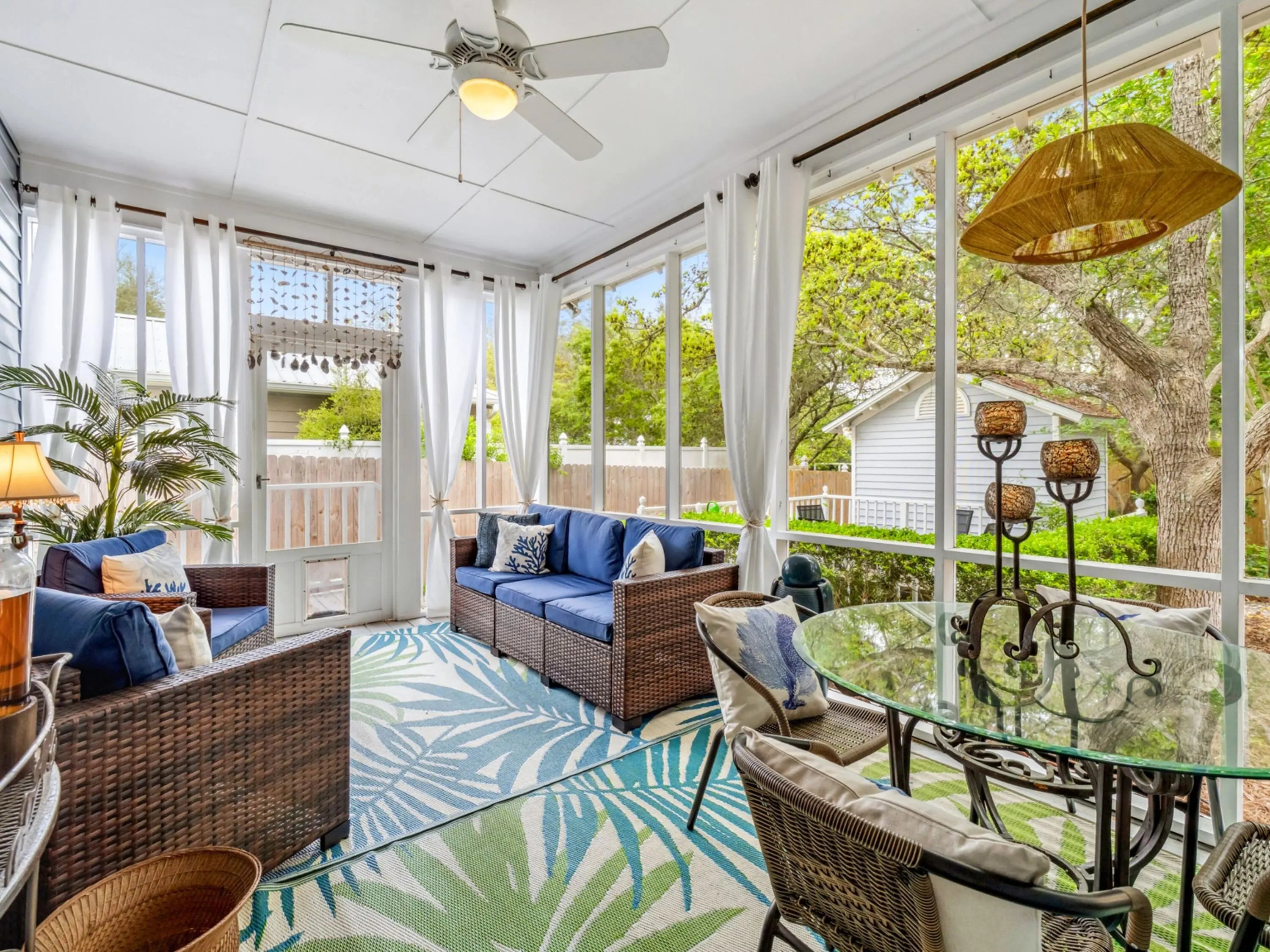 Photo of Listing #980554