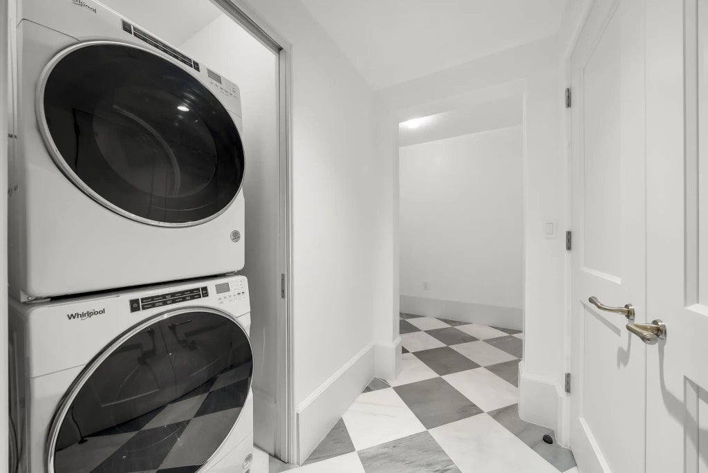 31 of 96 - 27 Admiralty Row 305, Alys Beach, FL