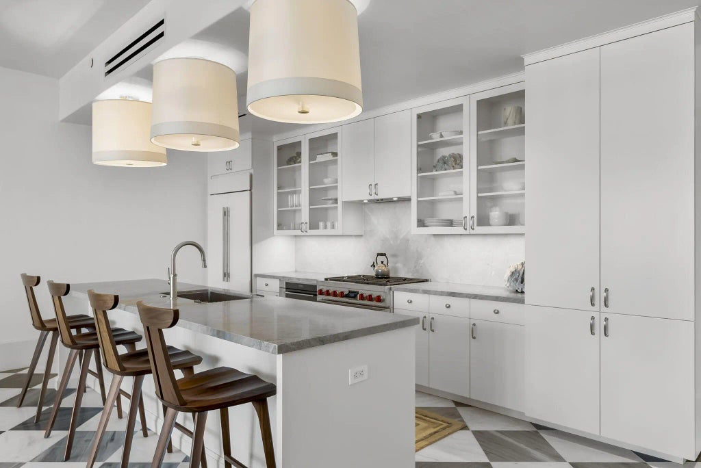 8 of 96 - 27 Admiralty Row 305, Alys Beach, FL